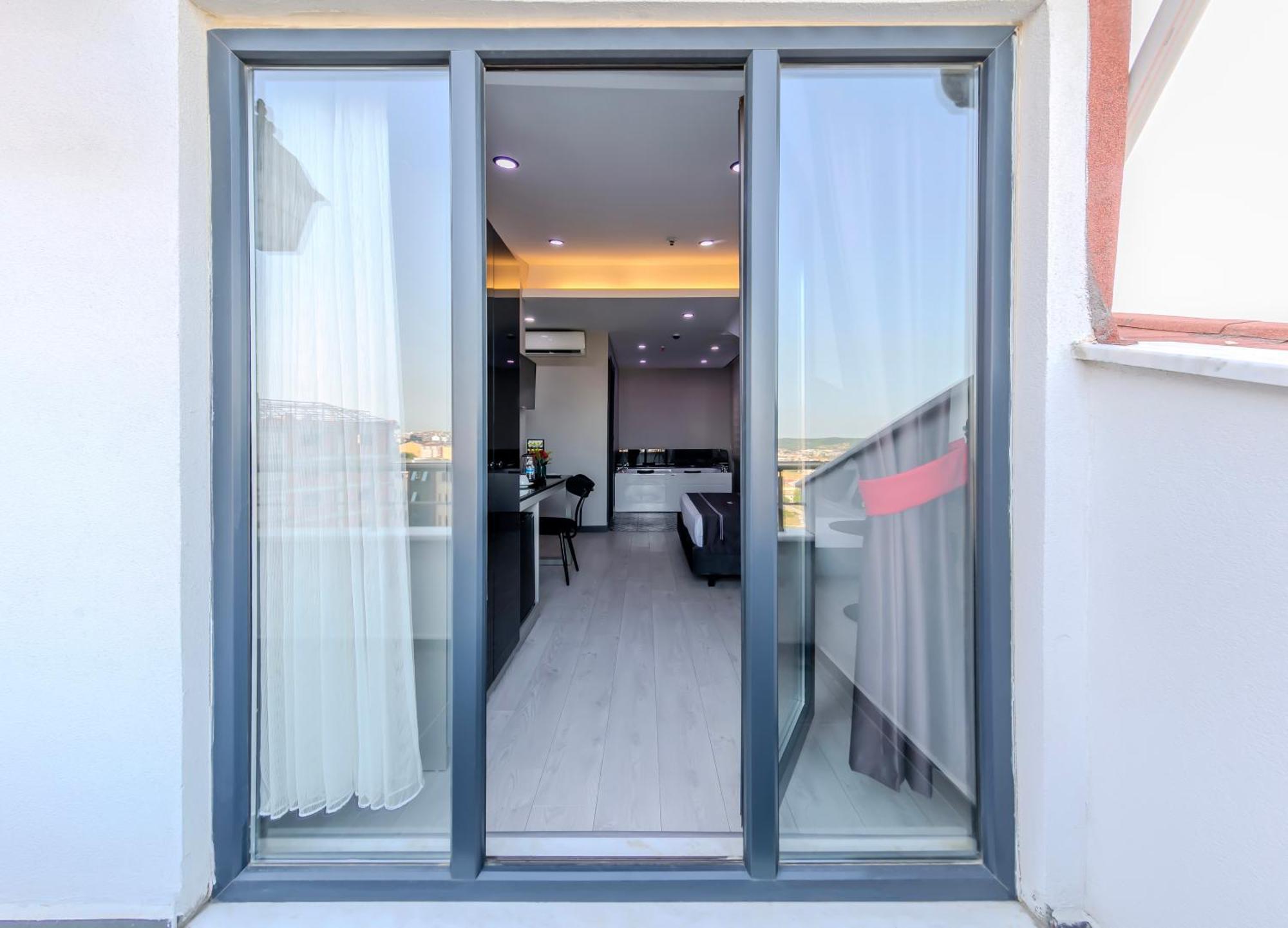 Intercity Hotel Istanbul Airport Arnavutkoy Exterior foto
